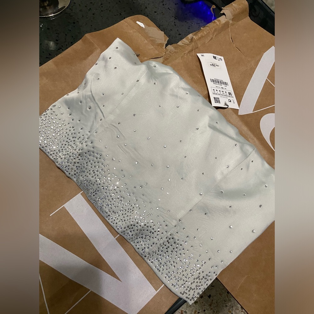 ZARA…. SHINY STRAPLESS SATIN TOP - Picture 11 of 12